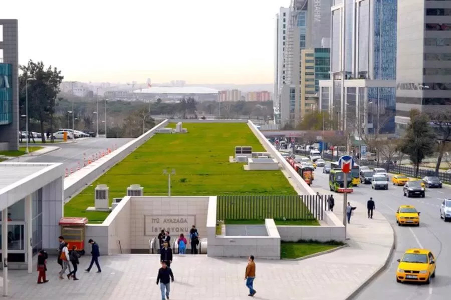 İTÜ Ayazağa Kampüsü Metro İstasyonu İstanbul Yeşil Çatı