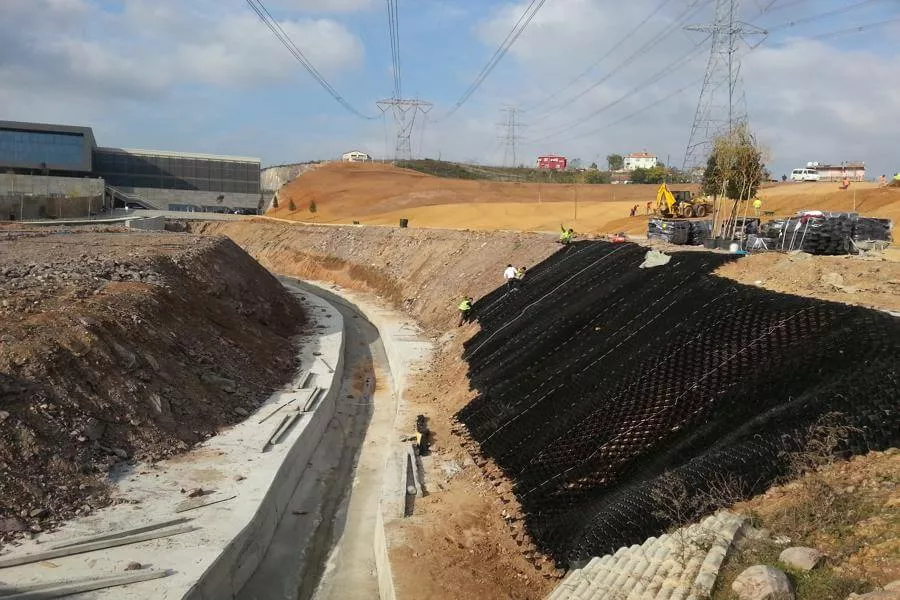 Özyeğin Üniversitesi İstanbul Geocell